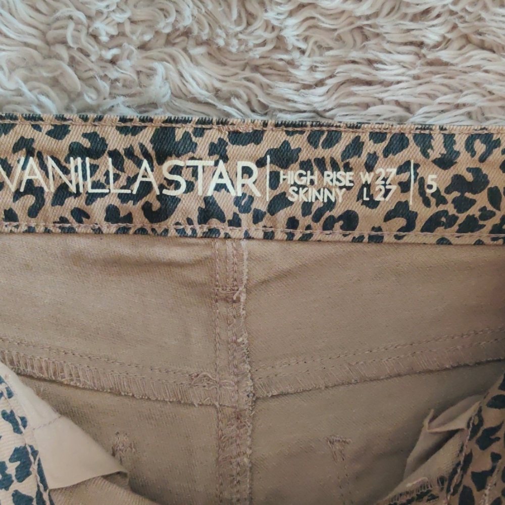 Pants - Picture 3 of 10
